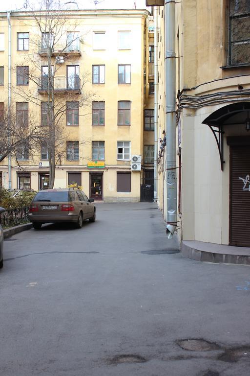 Selena Apartment On Bolshaya Morskaya St Pétersbourg Extérieur photo